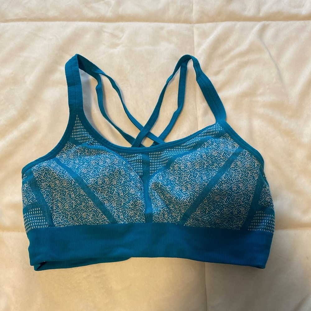 Women’s bra, size small, brand champion